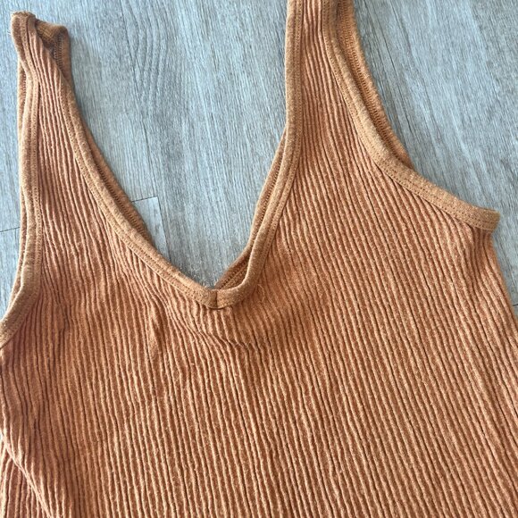 Womens Urban Outfitters Orange Cropped Ribbed Tank - XL - Picture 2 of 5